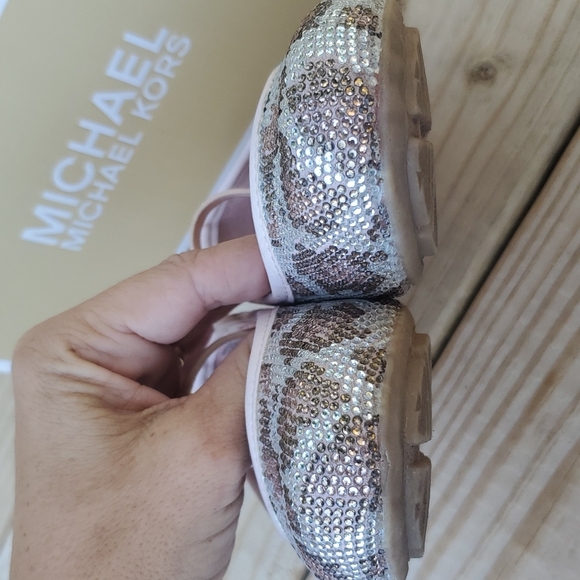 Michael Kors pink leopard girl's size 10 - Picture 16 of 16